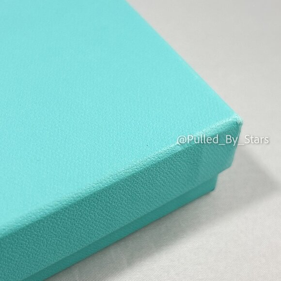 TIFFANY & CO. Classic Robins Egg Blue Jewelry Box (Approx. 6" x 5" x 1.3") - Picture 12 of 16